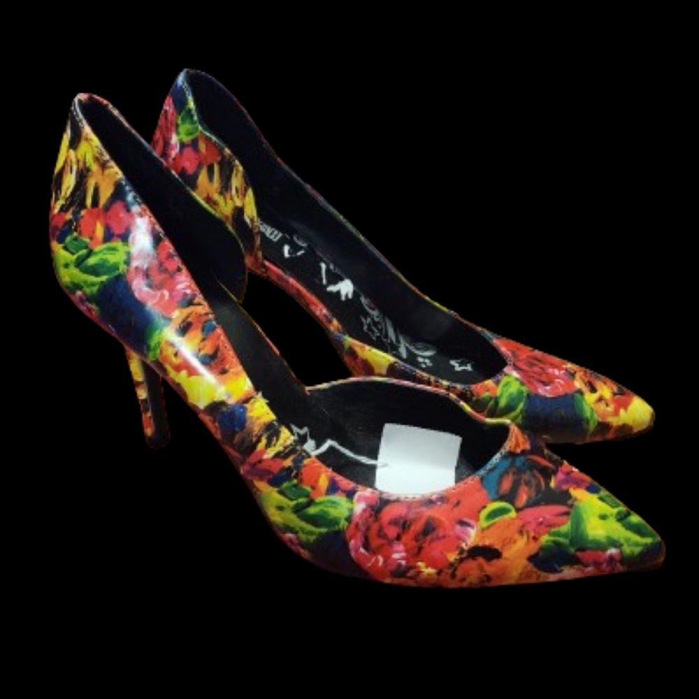 Thrash Floral Heels NWT!